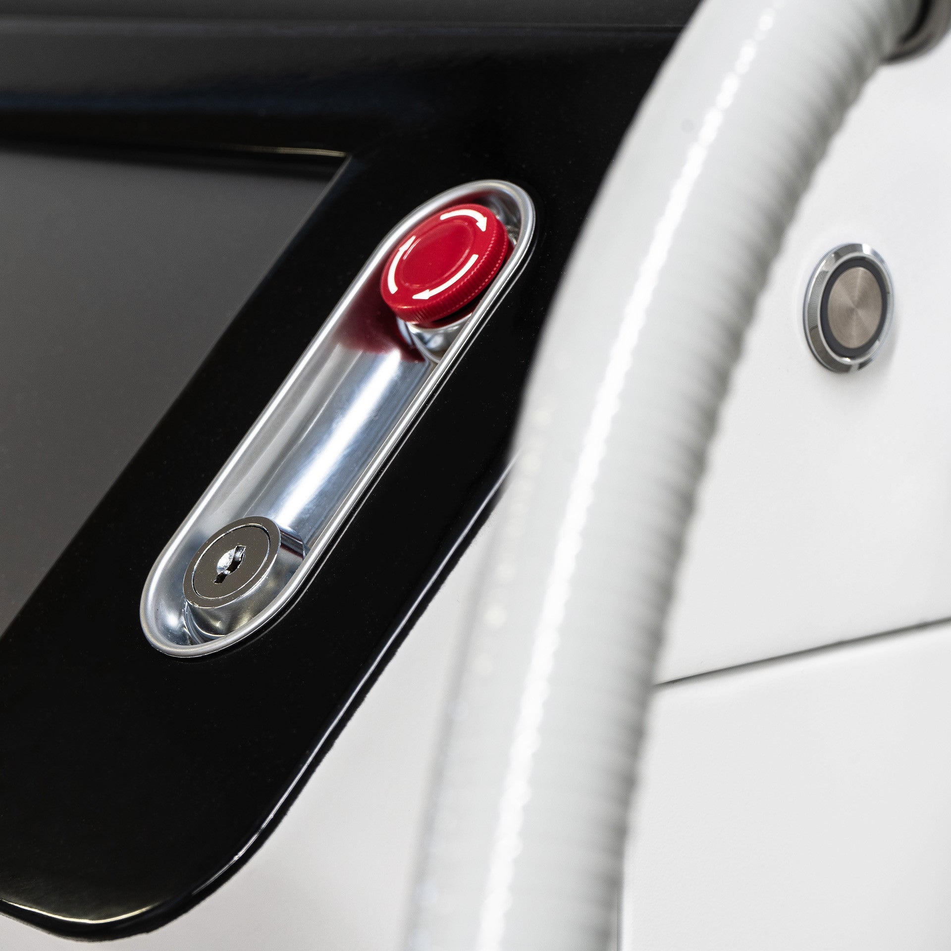 GLOVCON - Laser Q-Switch Nd Yag