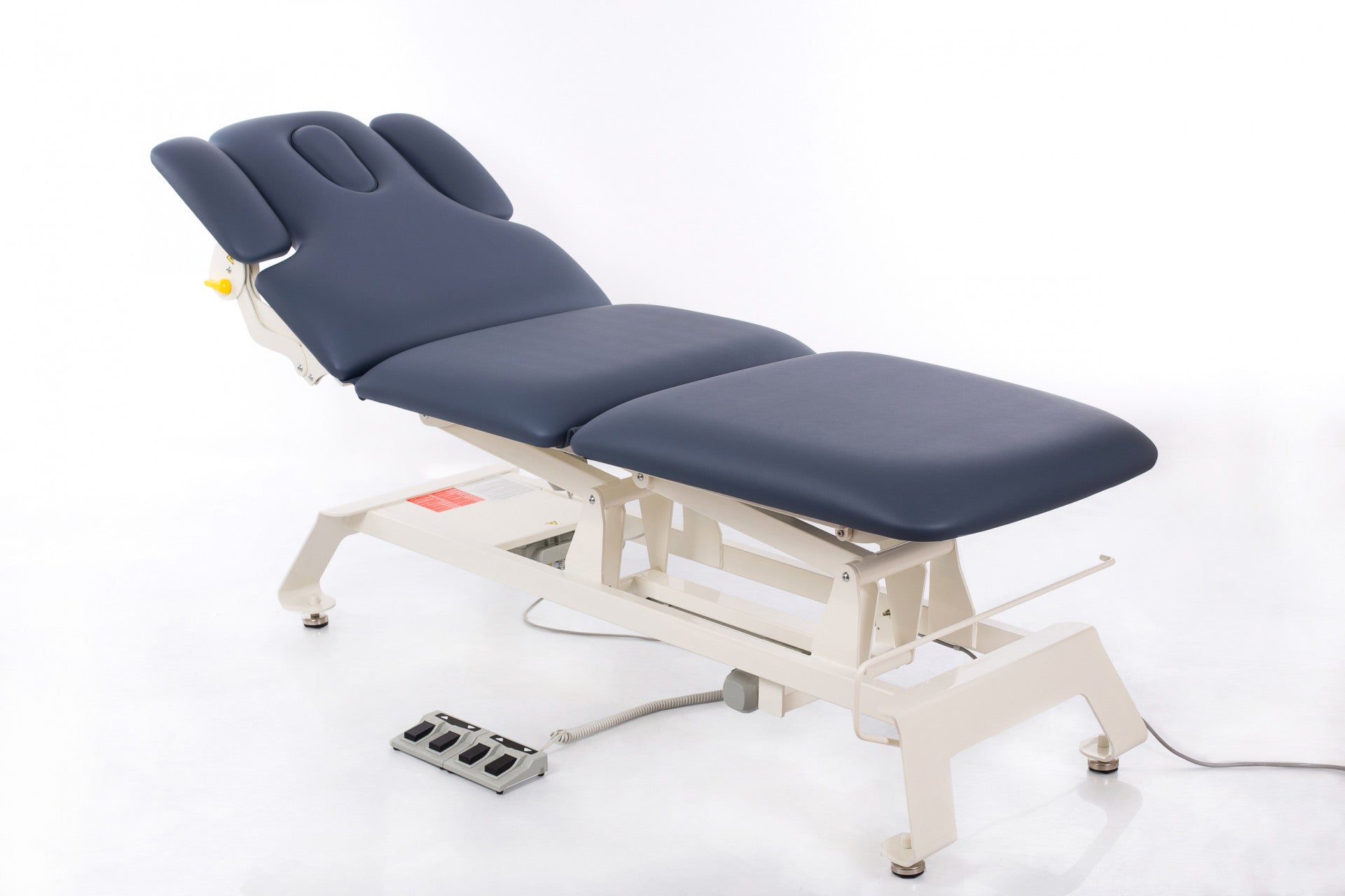 TREATMENT - masāžas galds