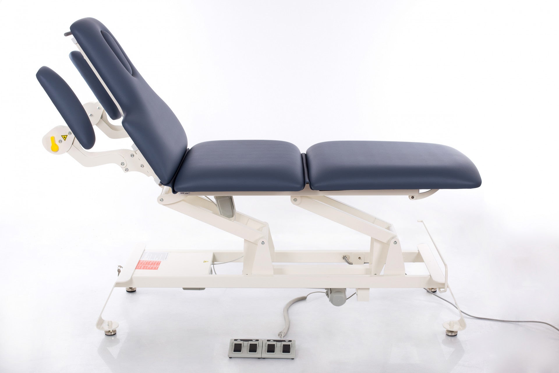 TREATMENT - Massage Table